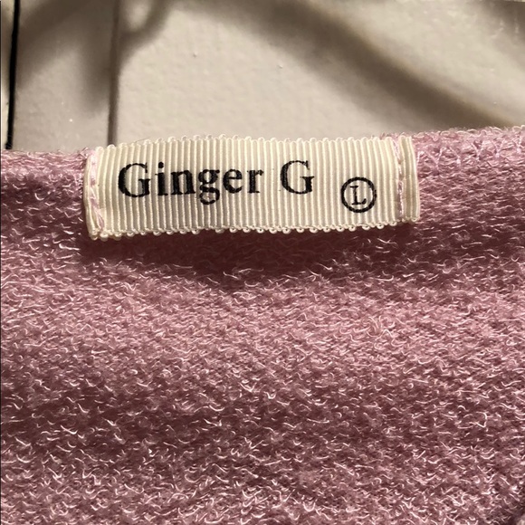 Hooded Lace Up Crop Top - Picture 3 of 4